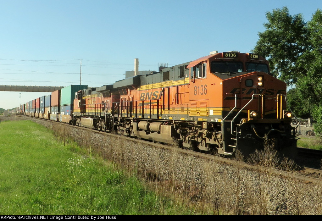 BNSF 8136 West